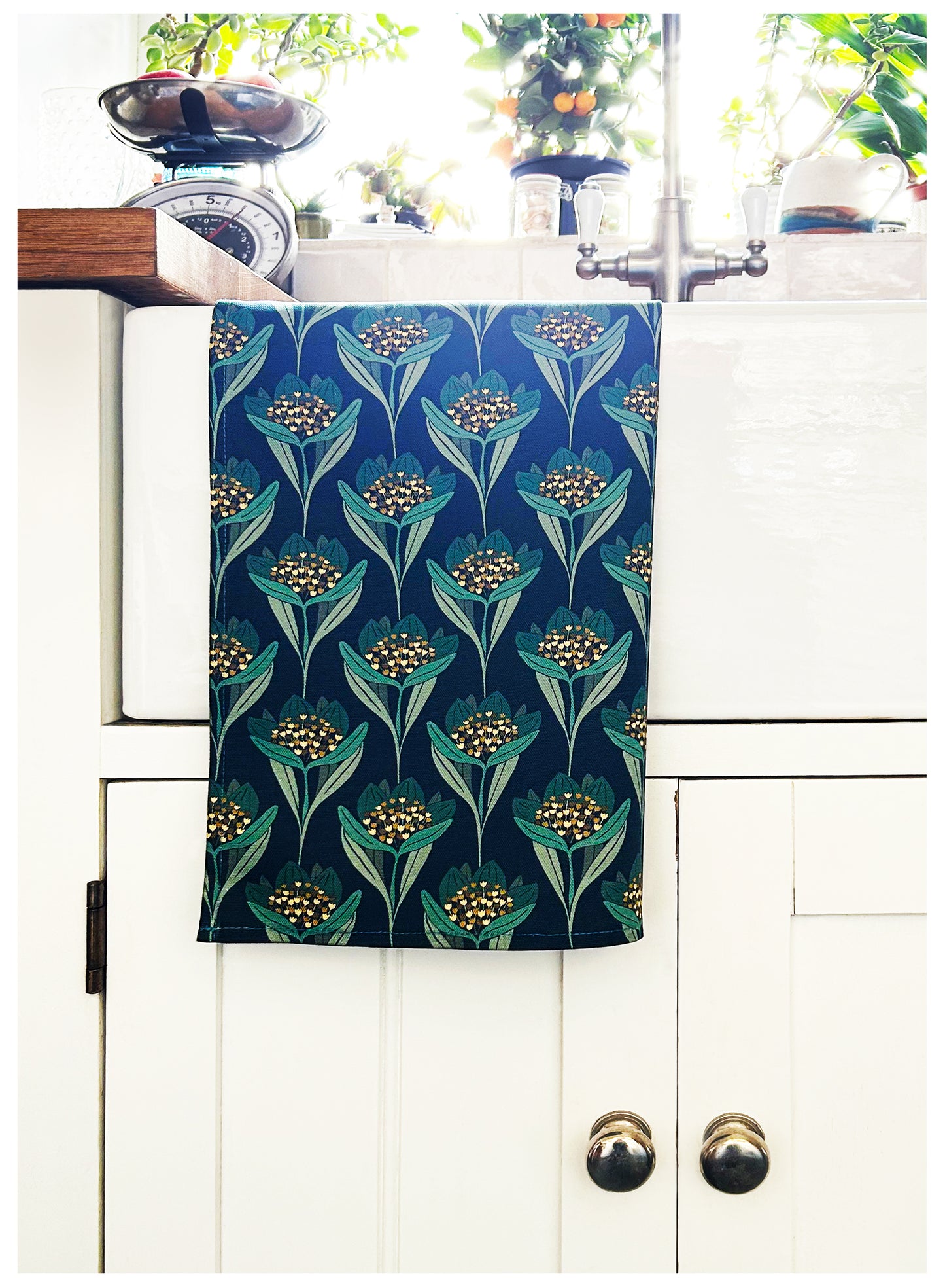 HAPPY FLOWER (teal) Tea towel