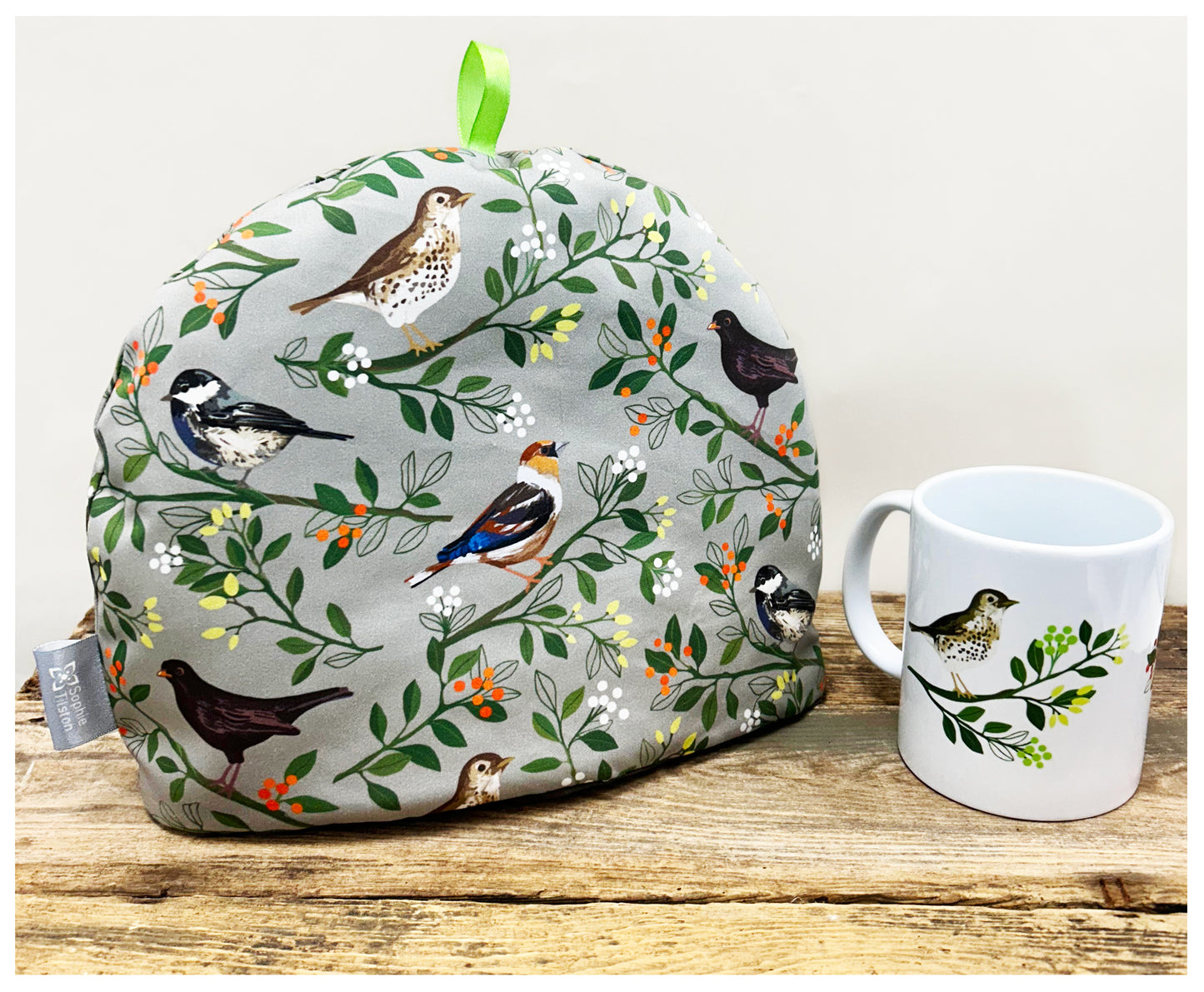 IN THE WOODS (British birds) - Tea cosy