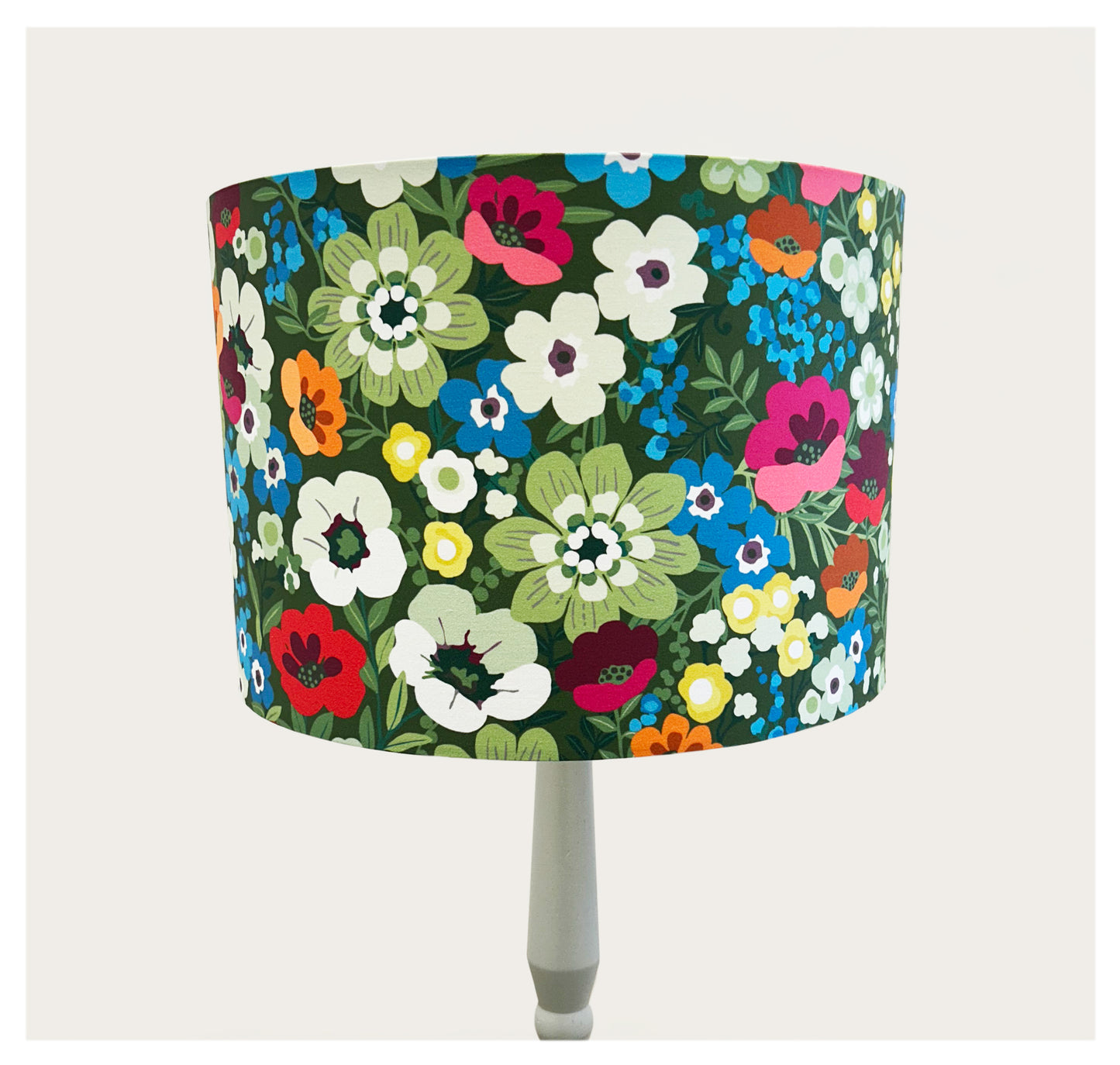 SECRET GARDEN (Large scale pattern) Lampshade