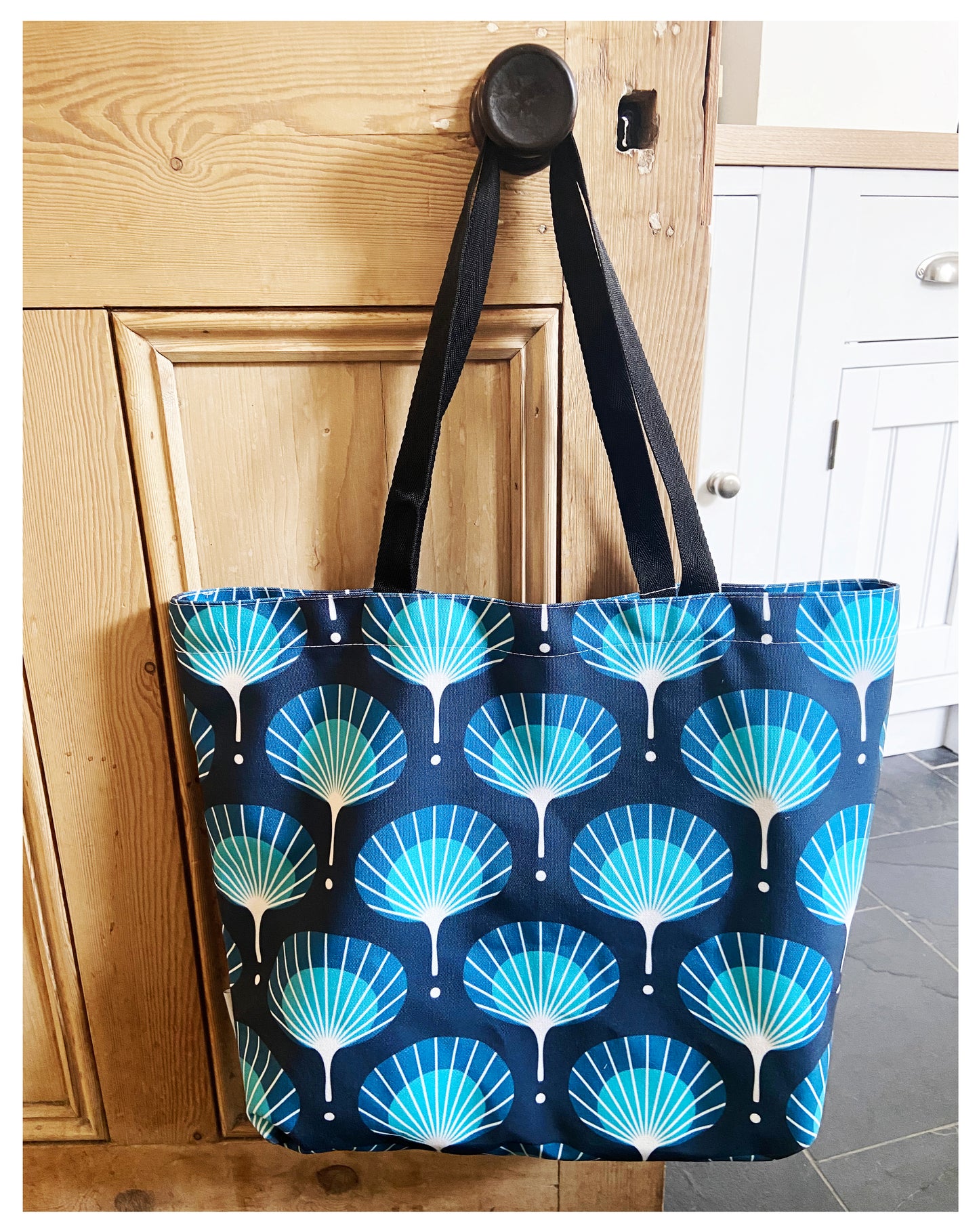 FAN (blue) Tote bag