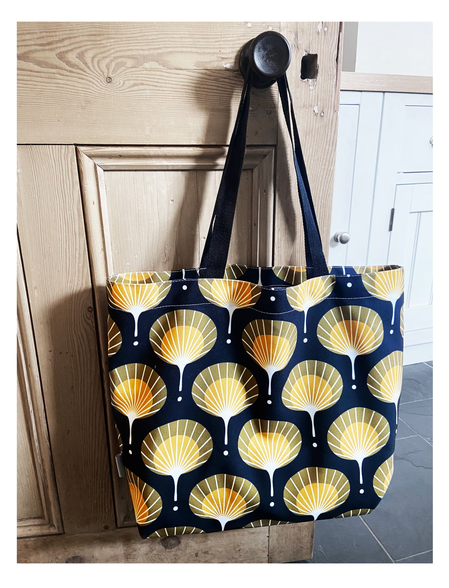 FAN (mustard yellow) Tote bag