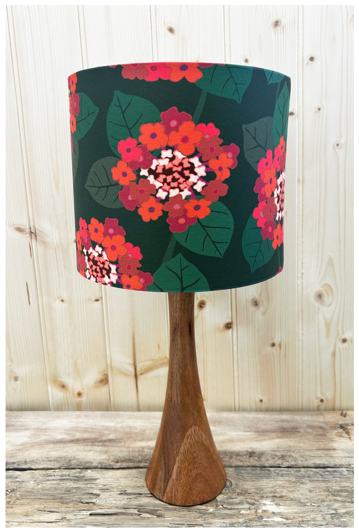RETRO STARBURST FLOWER (Hot pink on dark green) Lampshade