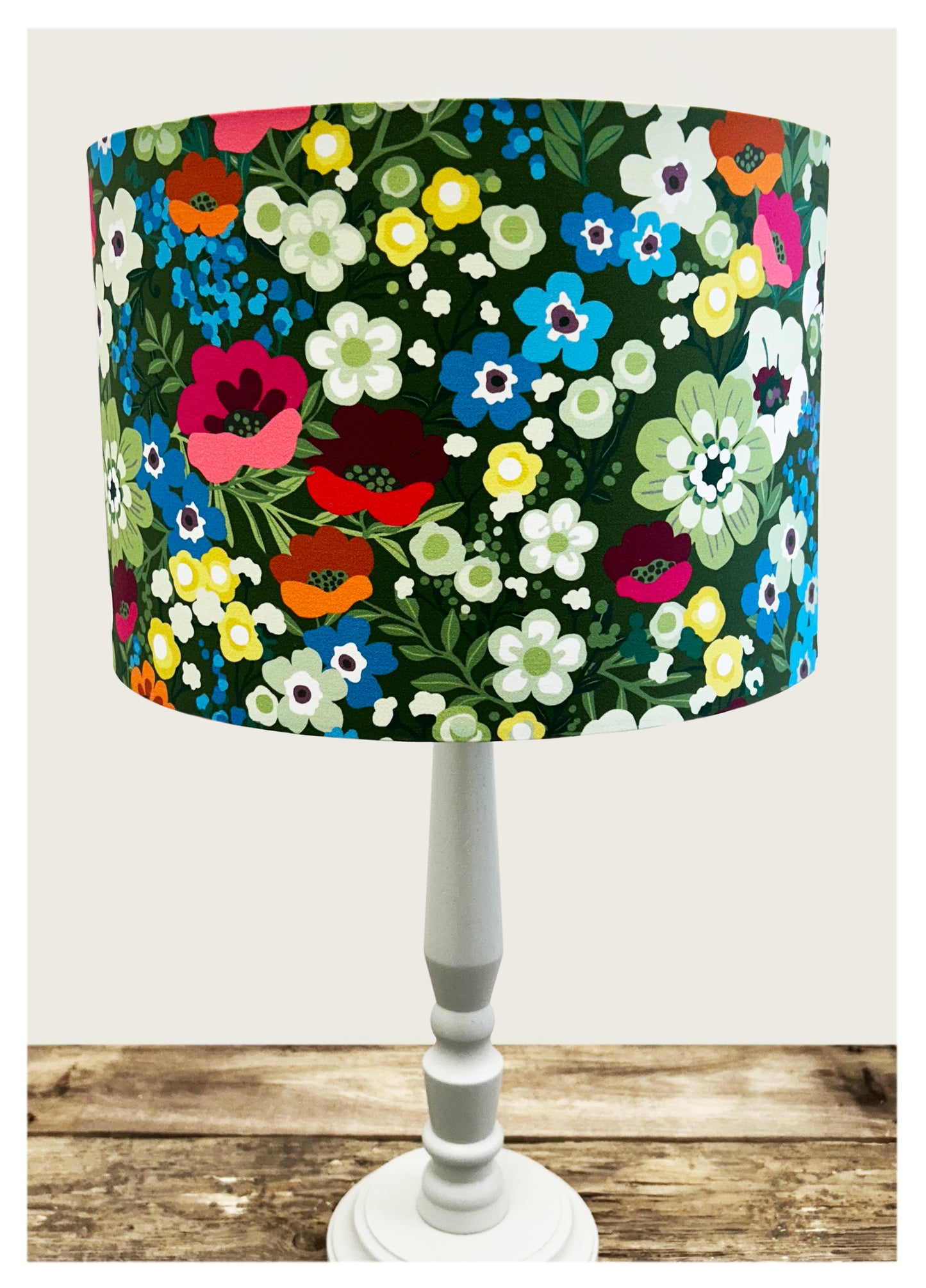 SECRET GARDEN (Large scale pattern) Lampshade